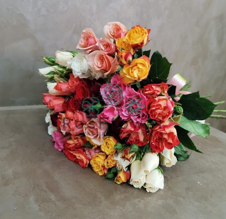 Букет цветов из: Розы в Параньге