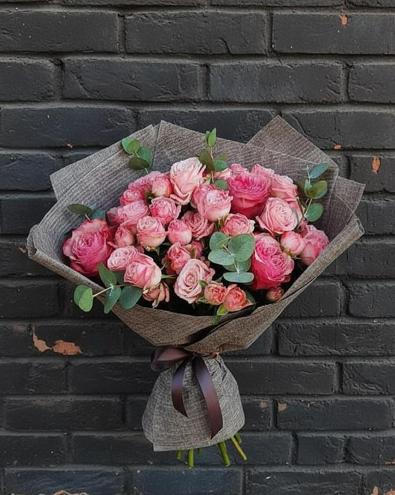 Букет цветов из: Розы в Параньге