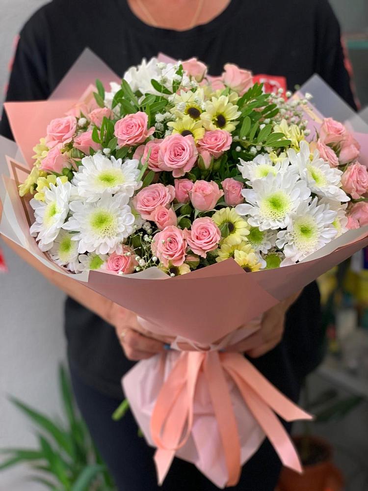 Букет цветов из: Розы и Хризантемы в Параньге