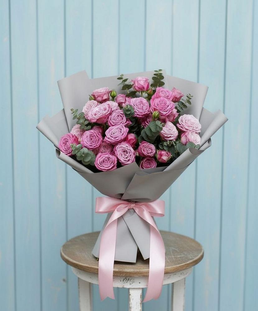 Букет цветов из: Розы в Параньге