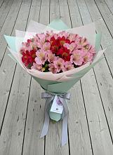 Букет цветов из:  Альстромерии #REPLACE_PRED# Параньге