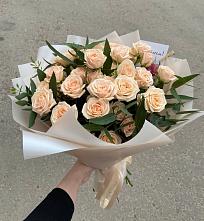 Букет Кремовые розы Латте в Параньге