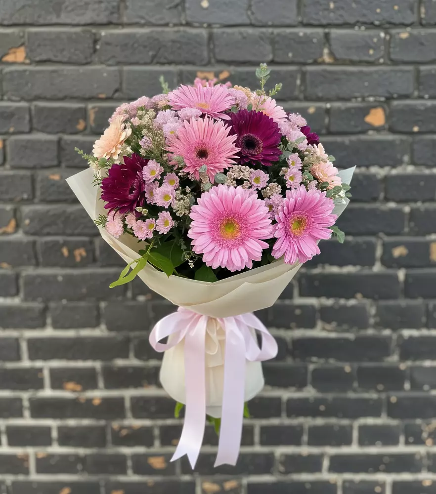 Букет цветов из: Герберы и Хризантемы в Параньге