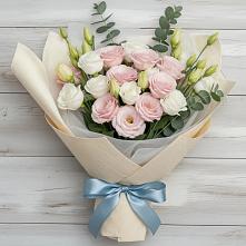 Букет цветов из:  Лизиантусы в Параньге