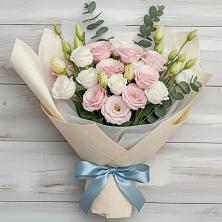 Букет цветов из:  Лизиантусы в Параньге