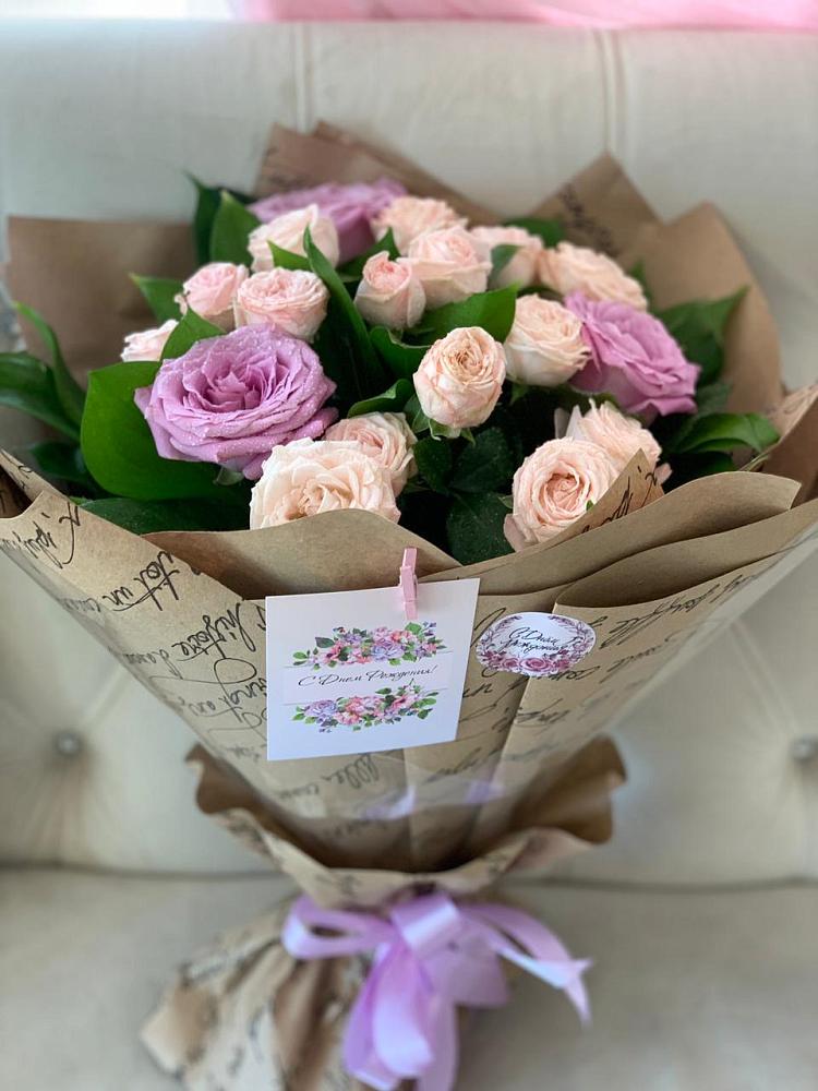 Букет цветов из: Розы в Параньге