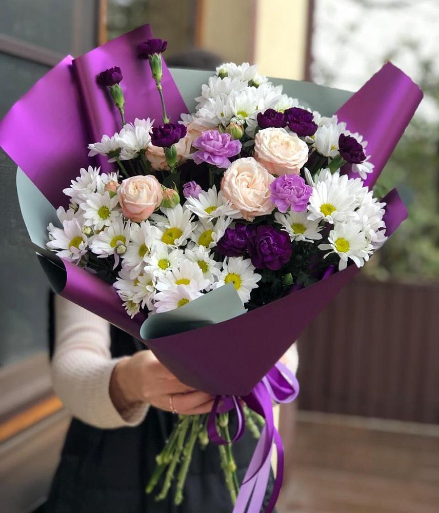 Букет цветов из: Хризантемы, Гвоздики и Розы в Параньге