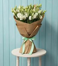 Букет цветов из:  Лизиантусы в Параньге