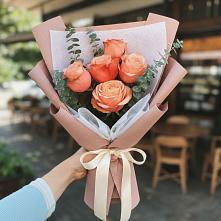 Букет цветов из:  Розы в Параньге
