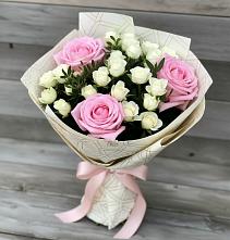 Букет цветов из:  Розы в Параньге