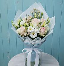 Букет цветов из:  Розы и Лизиантусы в Параньге