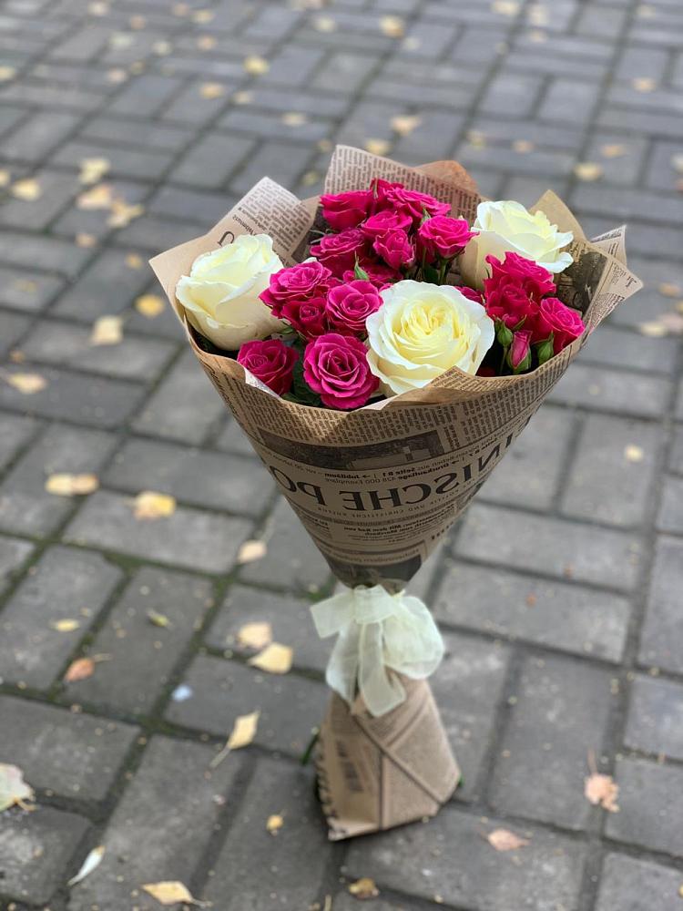 Букет цветов из: Розы в Параньге