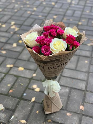 Букет цветов из: Розы в Параньге