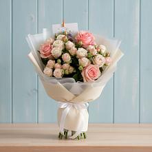 Букет цветов из:  Розы в Параньге