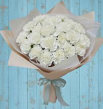 Букет цветов из:  Гвоздики в Параньге