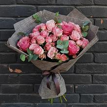Букет цветов из:  Розы в Параньге